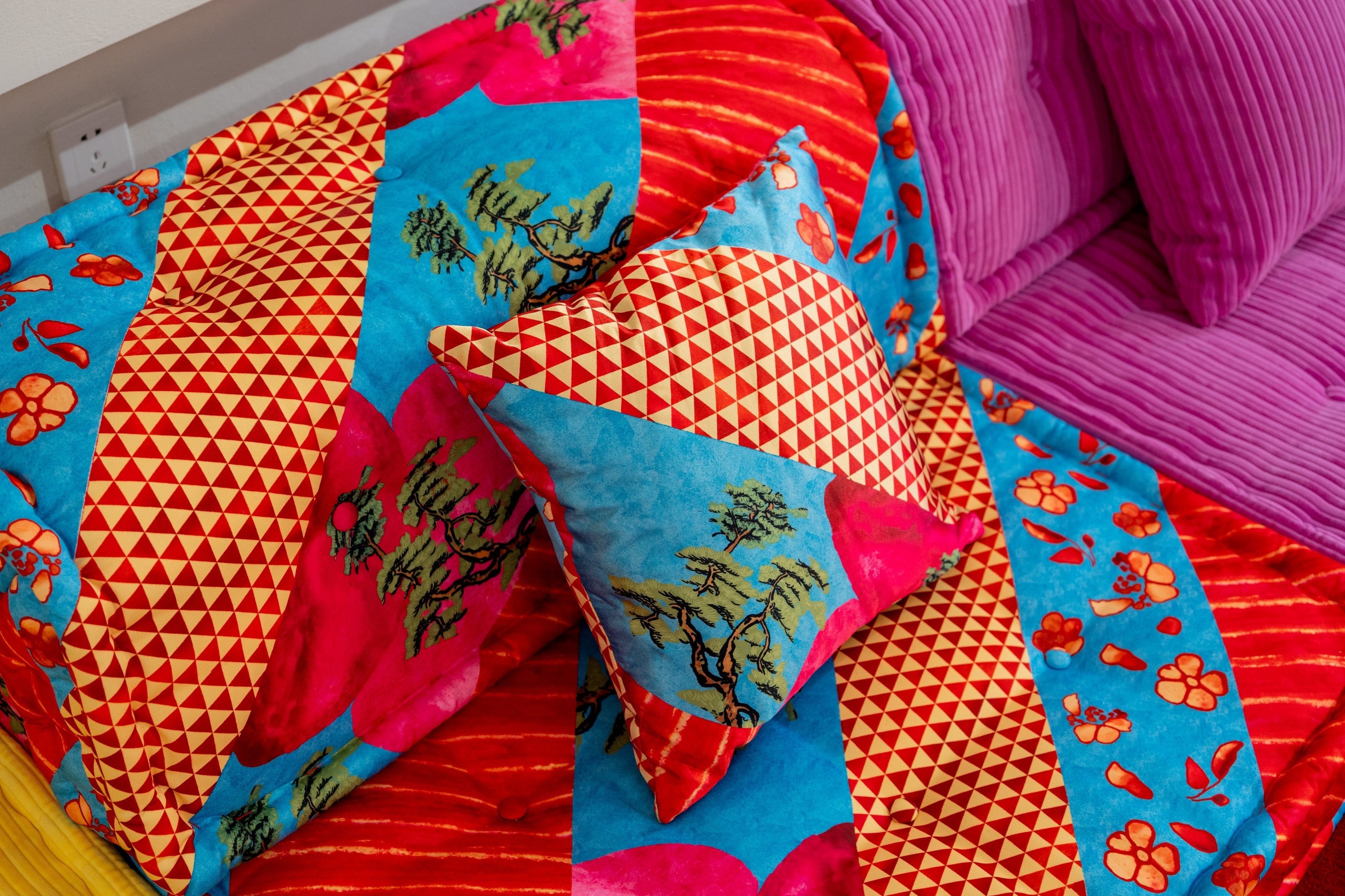 Breezy Noon Mahjong Sofa - Fajiani