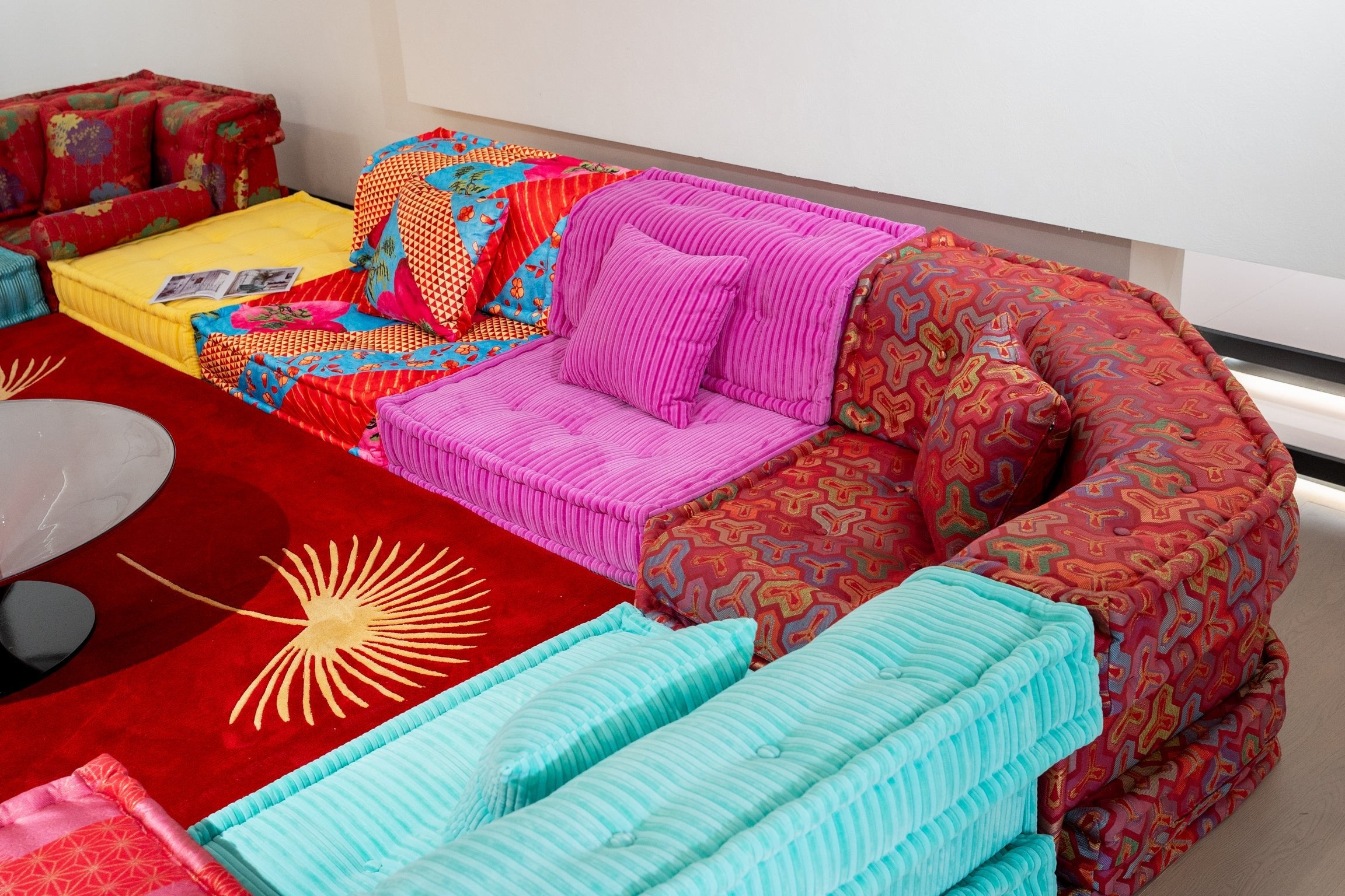 Breezy Noon Mahjong Sofa - Fajiani