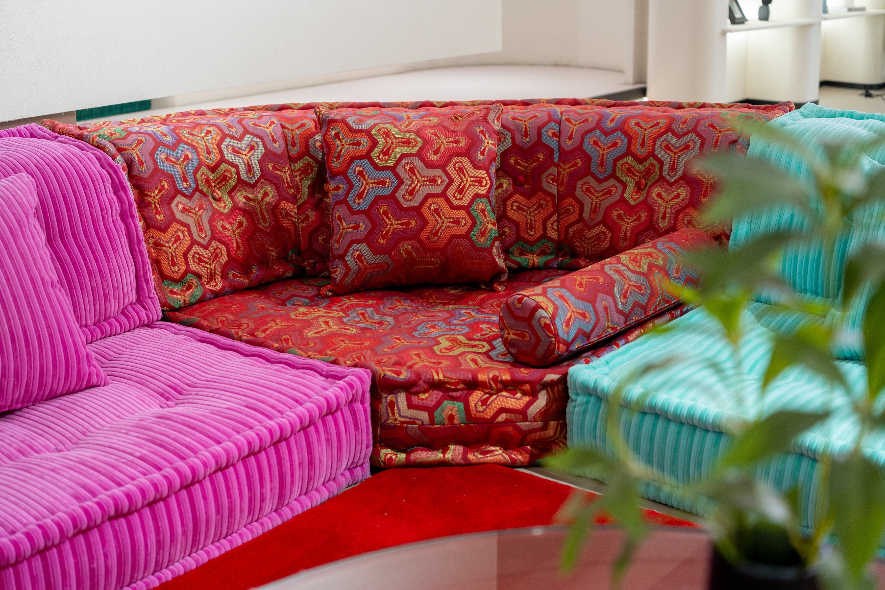 Breezy Noon Mahjong Sofa - Fajiani