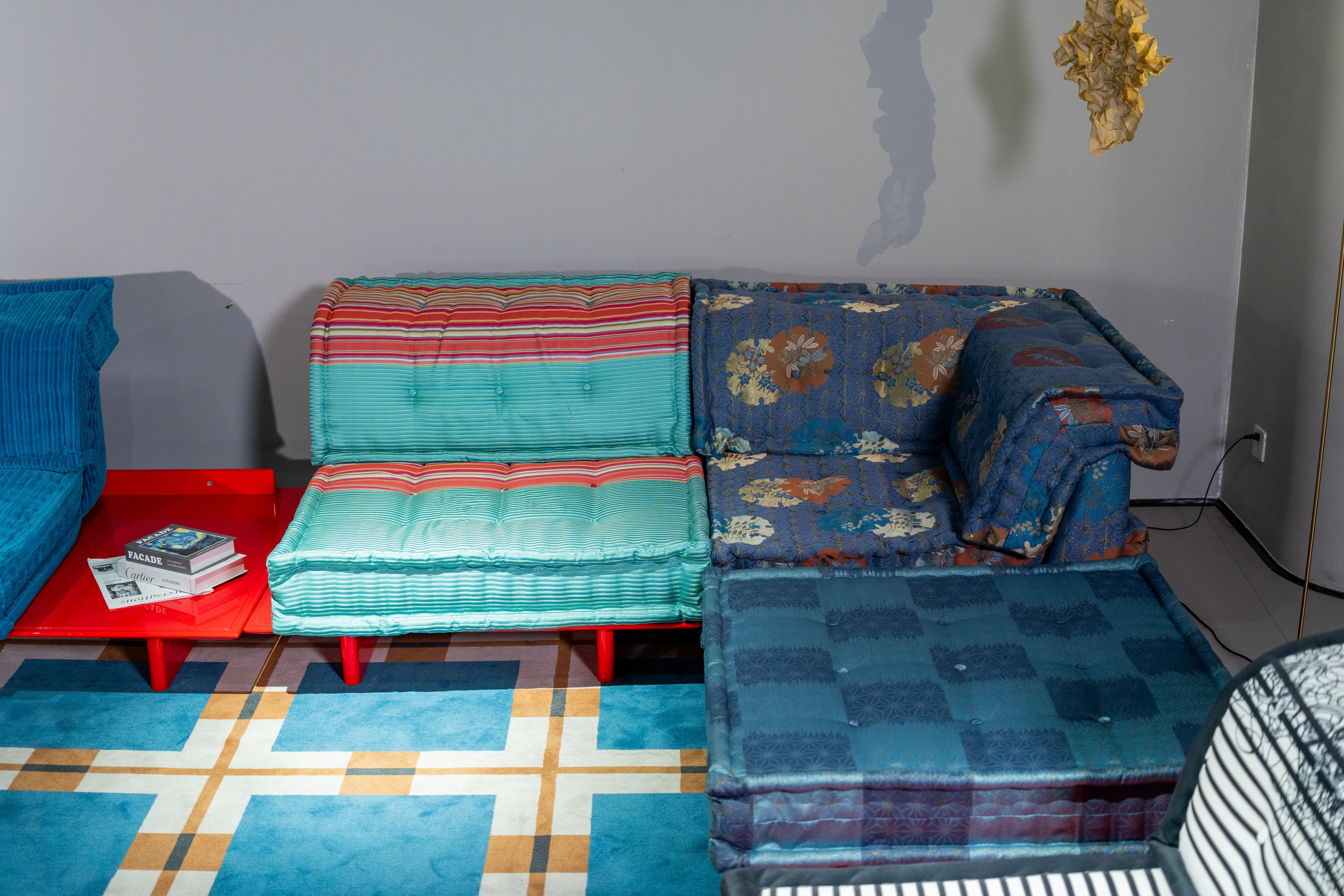 Cinematic Moments Mahjong Sofa - Fajiani