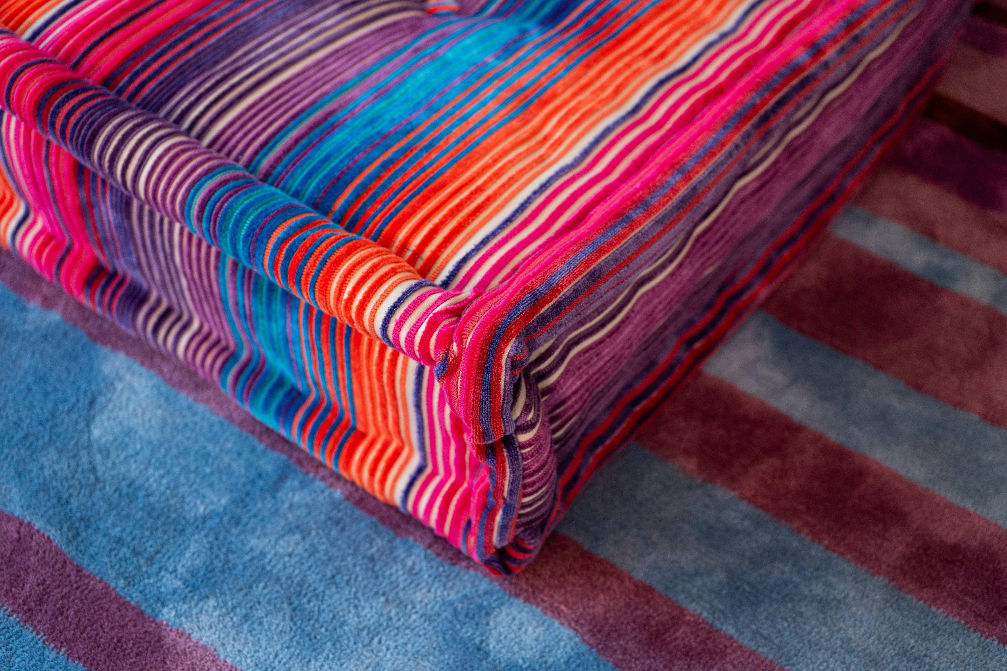 Dreamscape Palette Mahjong Sofa - Fajiani