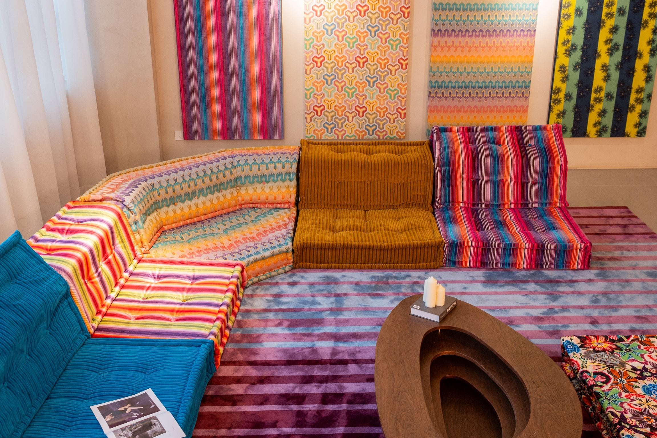 Dreamscape Palette Mahjong Sofa - Fajiani