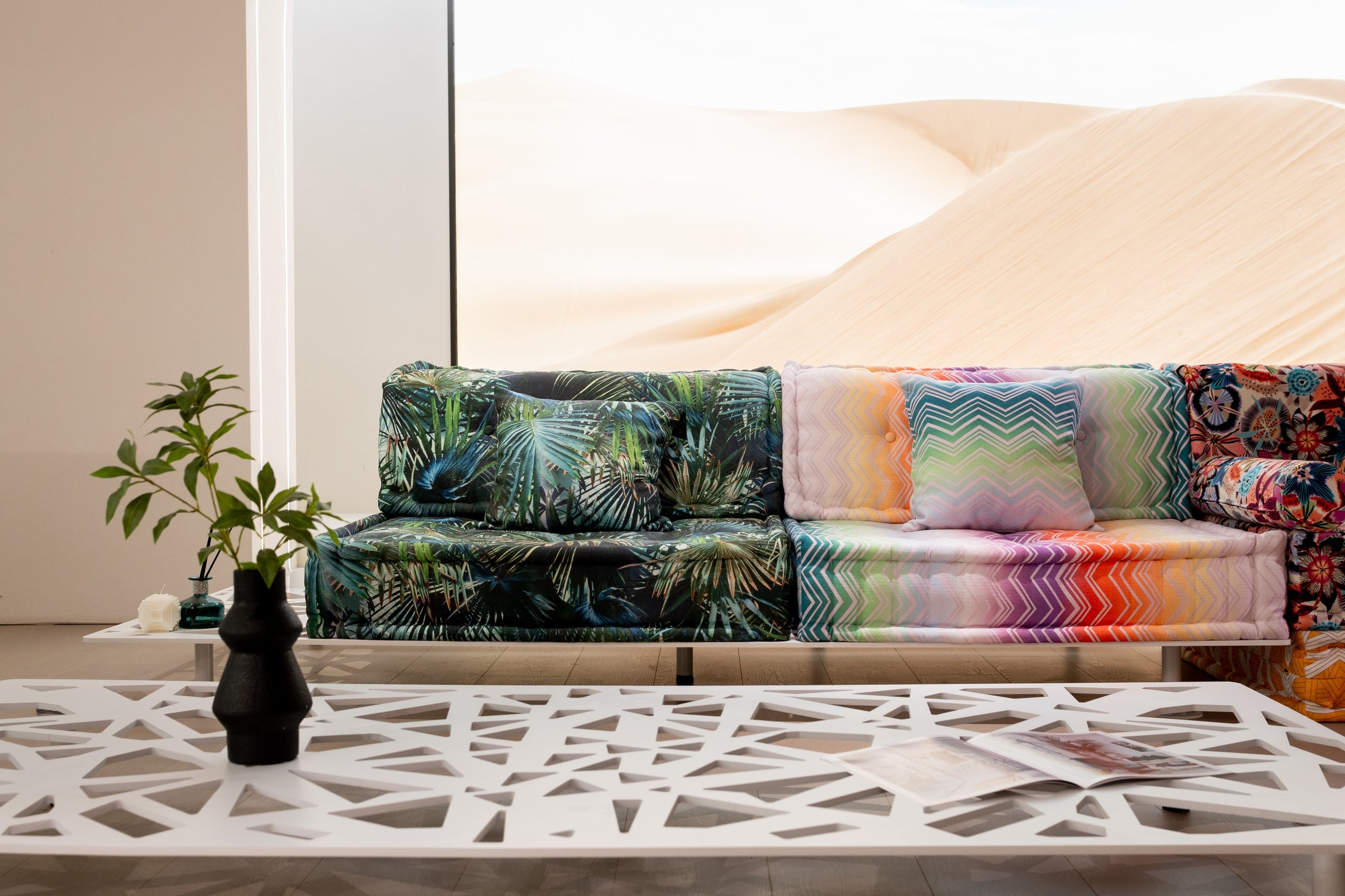 Sunlit Shore Mahjong Sofa - Fajiani
